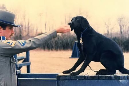 Douglas Lancelot y “Mattie”, la primera perra certificada en detección de acelerantes